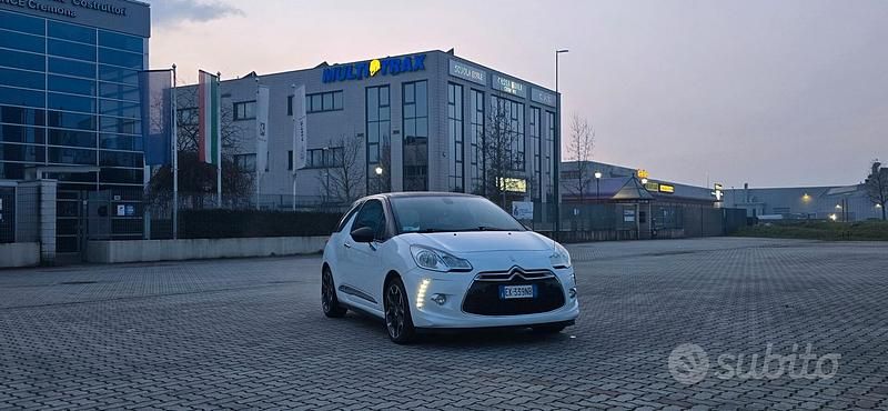 Usata DS Automobiles DS3 95 CV (69 kW) 2012 Bianco Coupé