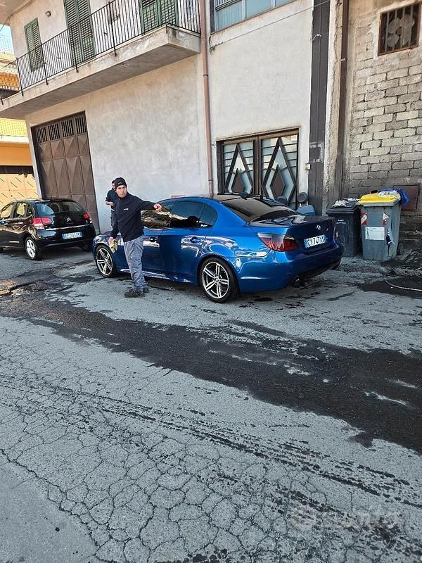 Usata BMW 530 M Sport 218 CV (160 kW) 2006 Blu Berlina