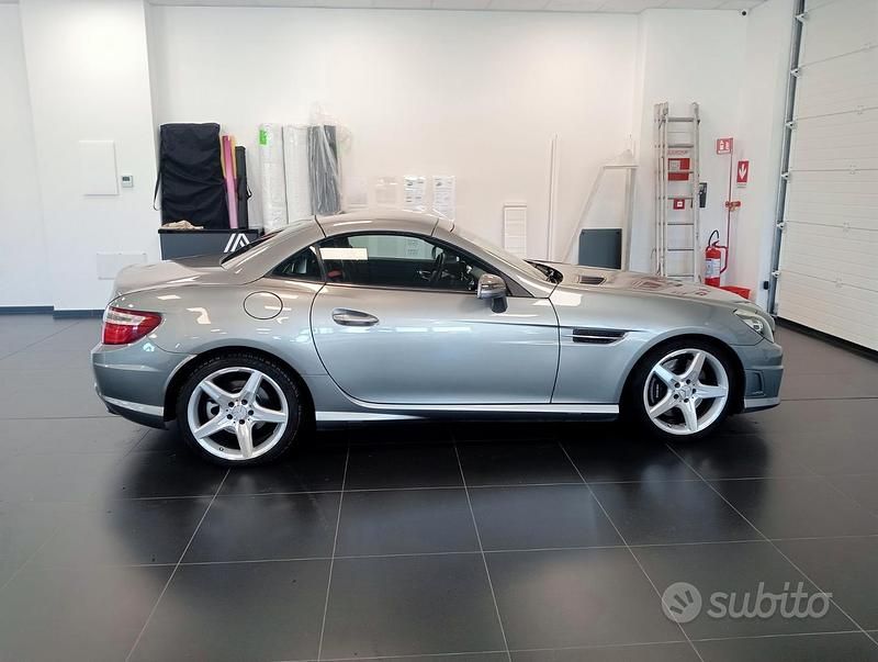 Usata Mercedes SLK200 Premium 184 CV (135 kW) 2011 Grigio Cabrio