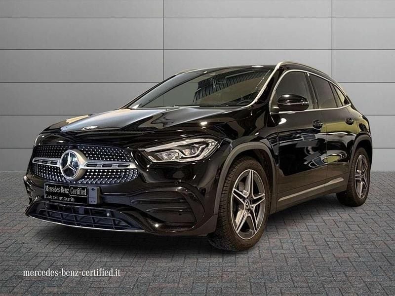 Nero notte Usata 2022 Mercedes GLA200 Premium SUV | 32.700 € (Buon prezzo) - Immagine 1/4