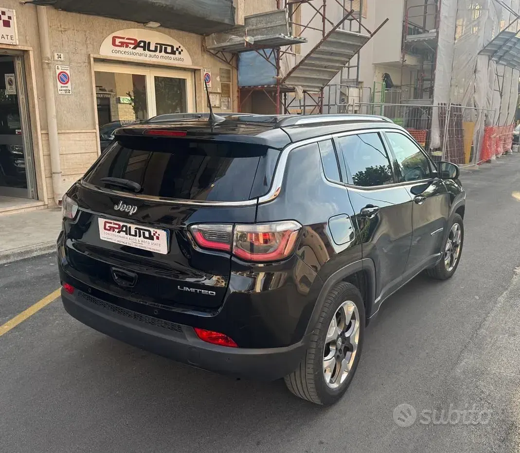 Usata Jeep Compass Limited 120 CV (88 kW) 2020 Nero SUV