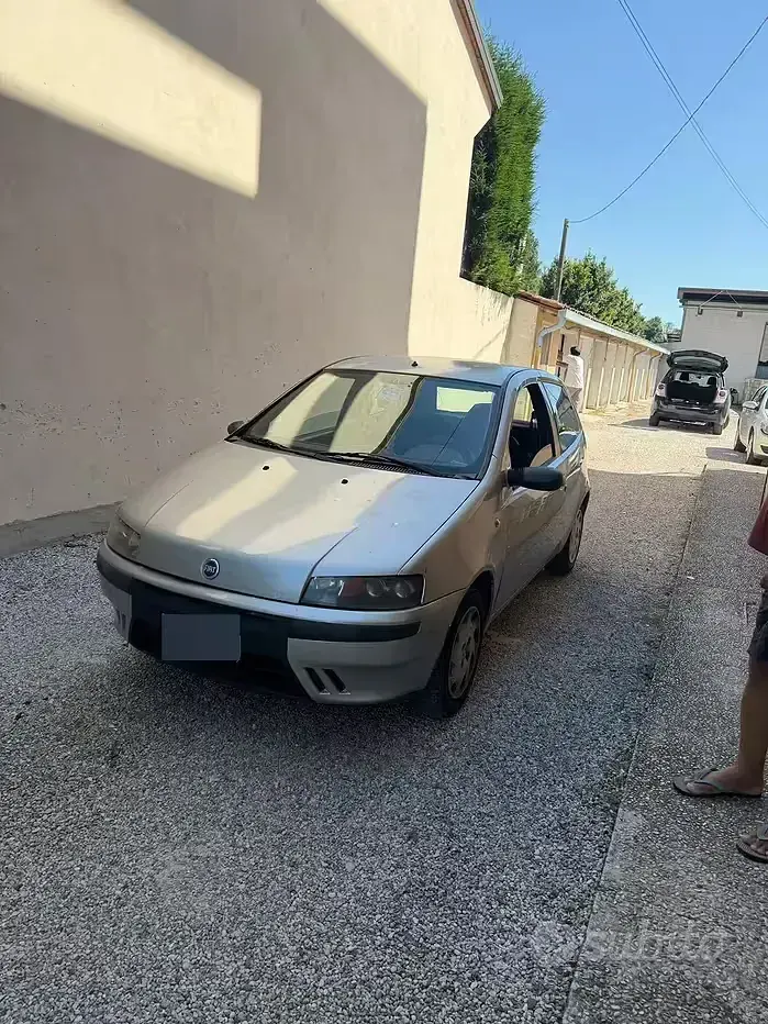 Usata Fiat Punto 80 CV (58 kW) 2003 Grigio Utilitaria