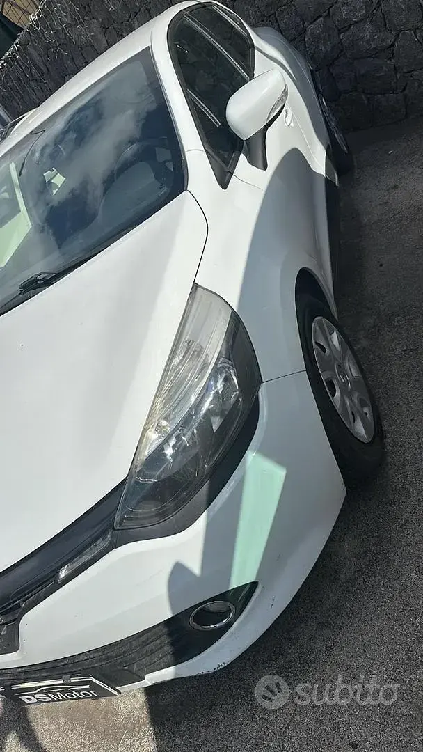 Usata Renault Clio 58 CV (42 kW) 2015 Bianco Berlina