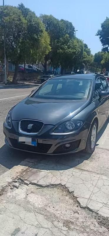 Usata Seat Leon 90 CV (66 kW) 2012 Berlina