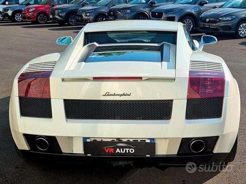 Usata Lamborghini Gallardo 519 CV (381 kW) 2006 Grigio Coupé