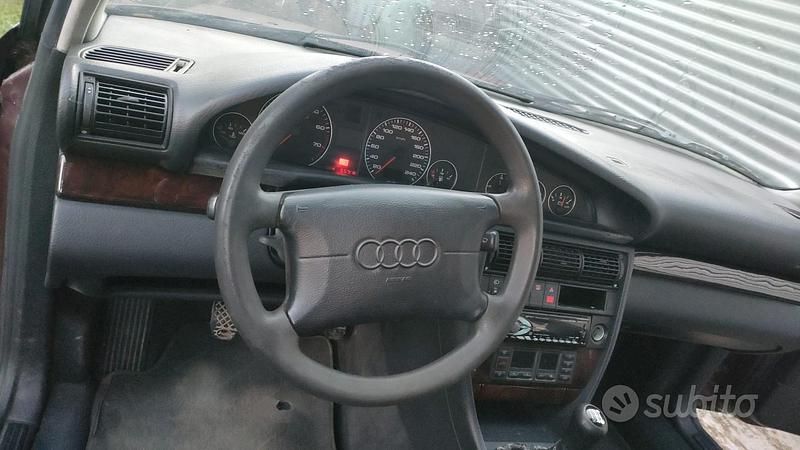 Usata Audi A6 140 CV (102 kW) 1995 Rosso Berlina