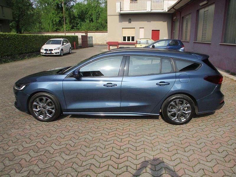 Usata Ford Focus ST-Line 125 CV (91 kW) 2023 Blu Station wagon