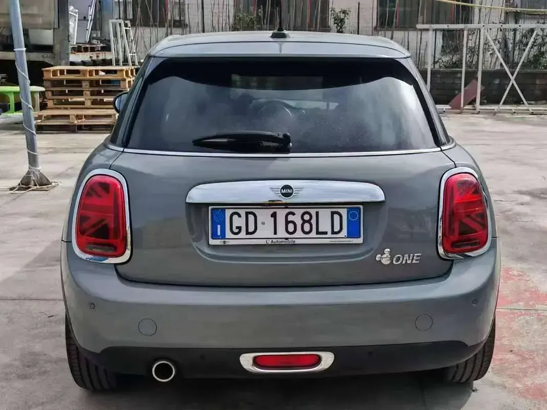 Usata Mini ONE Hype 102 CV (75 kW) 2021 Grigio Utilitaria