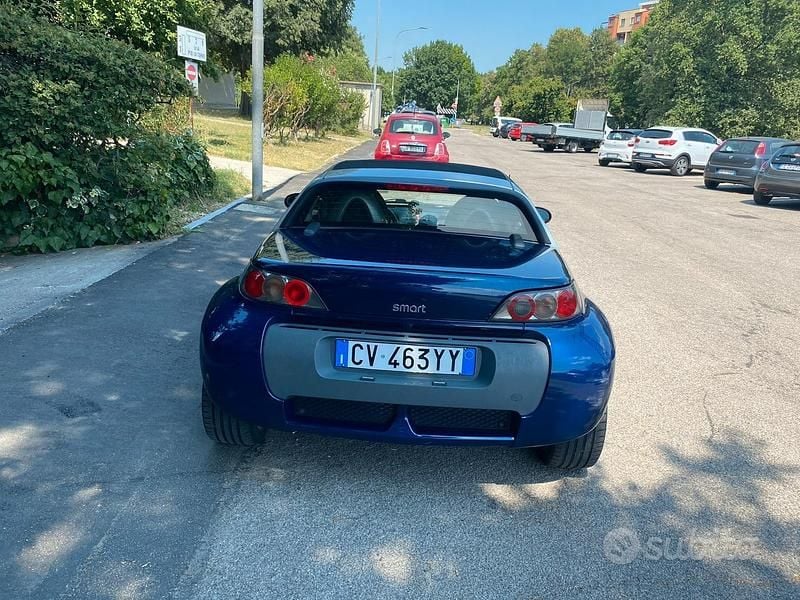 Usata Smart Roadster 82 CV (60 kW) 2005 Blu Cabrio
