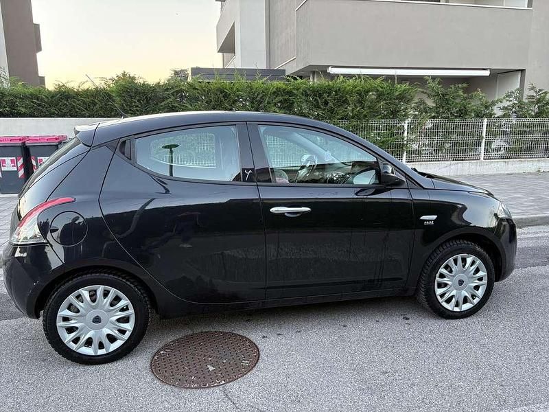Usata Lancia Ypsilon S 86 CV (63 kW) 2013 Nero Utilitaria