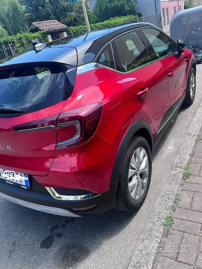 Usata Renault Captur Intens 116 CV (85 kW) 2020 Rosso SUV