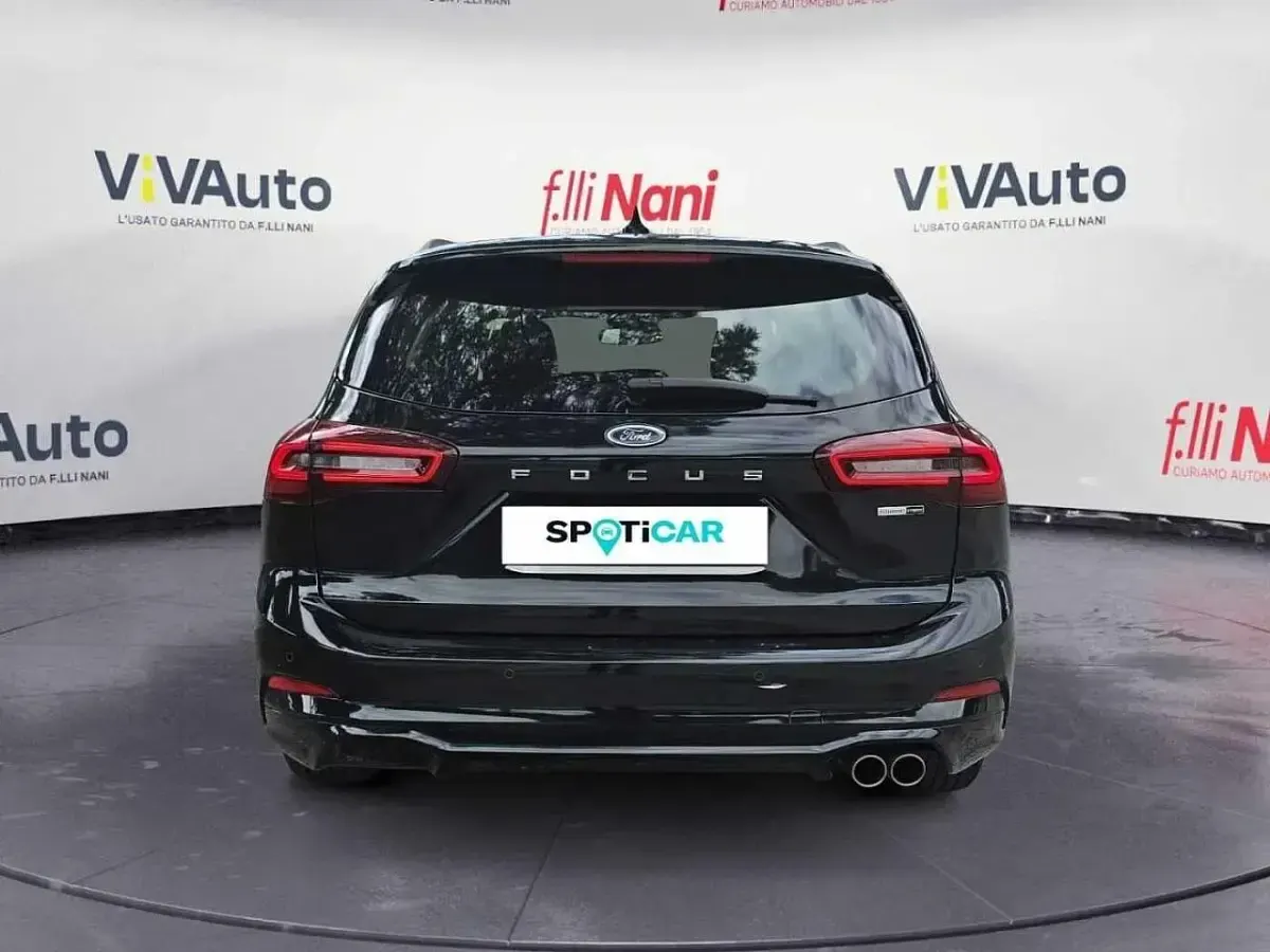 Usata Ford Focus ST-Line 125 CV (91 kW) 2022 Nero Station wagon