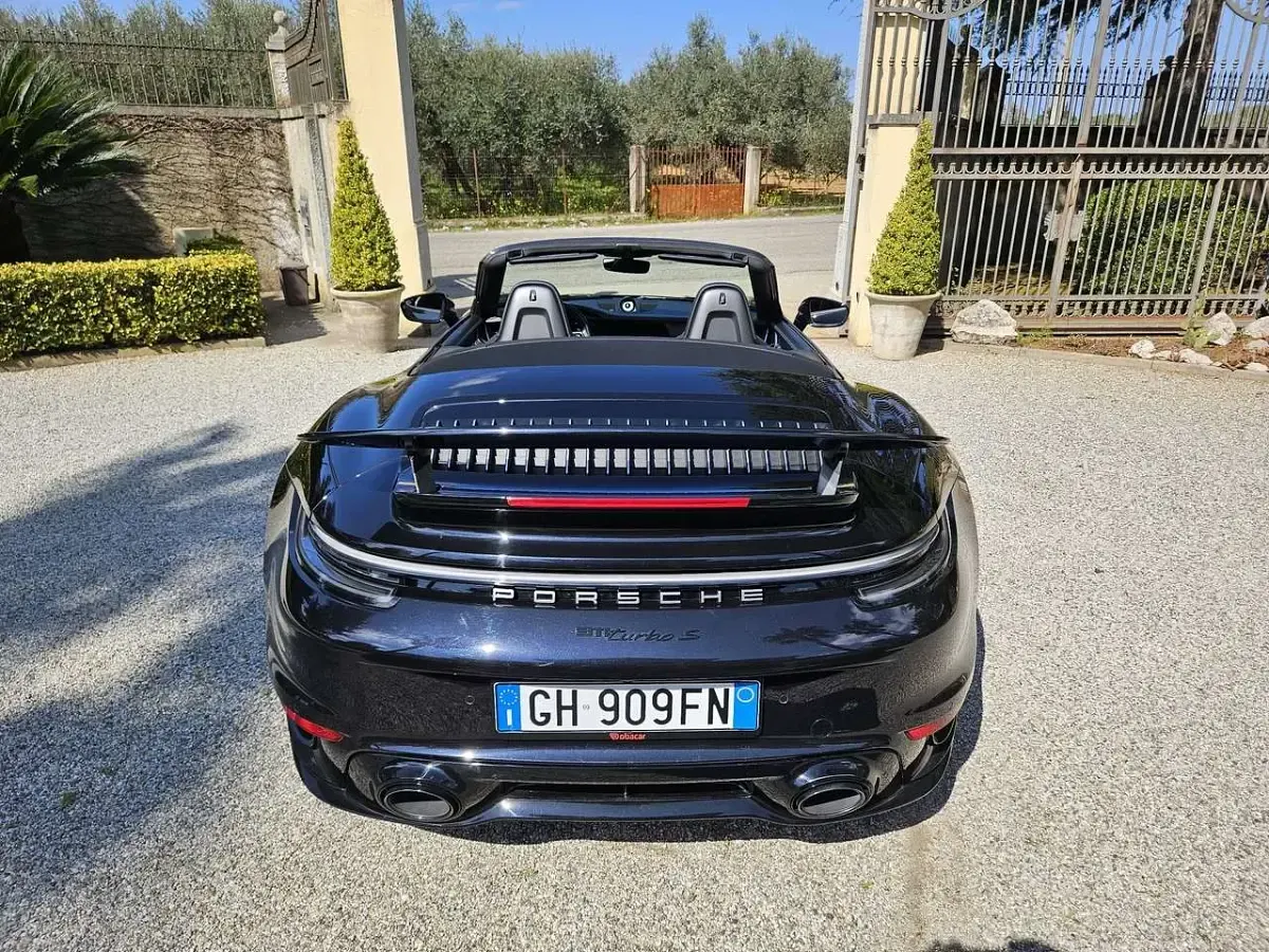 Usata Porsche 992 650 CV (478 kW) 2022 Nero Cabrio