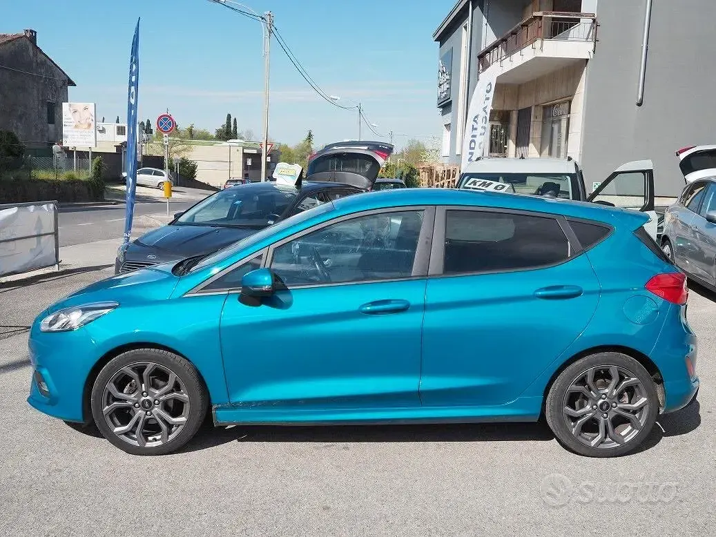 Usata Ford Fiesta ST-Line 85 CV (62 kW) 2019 Blu Utilitaria