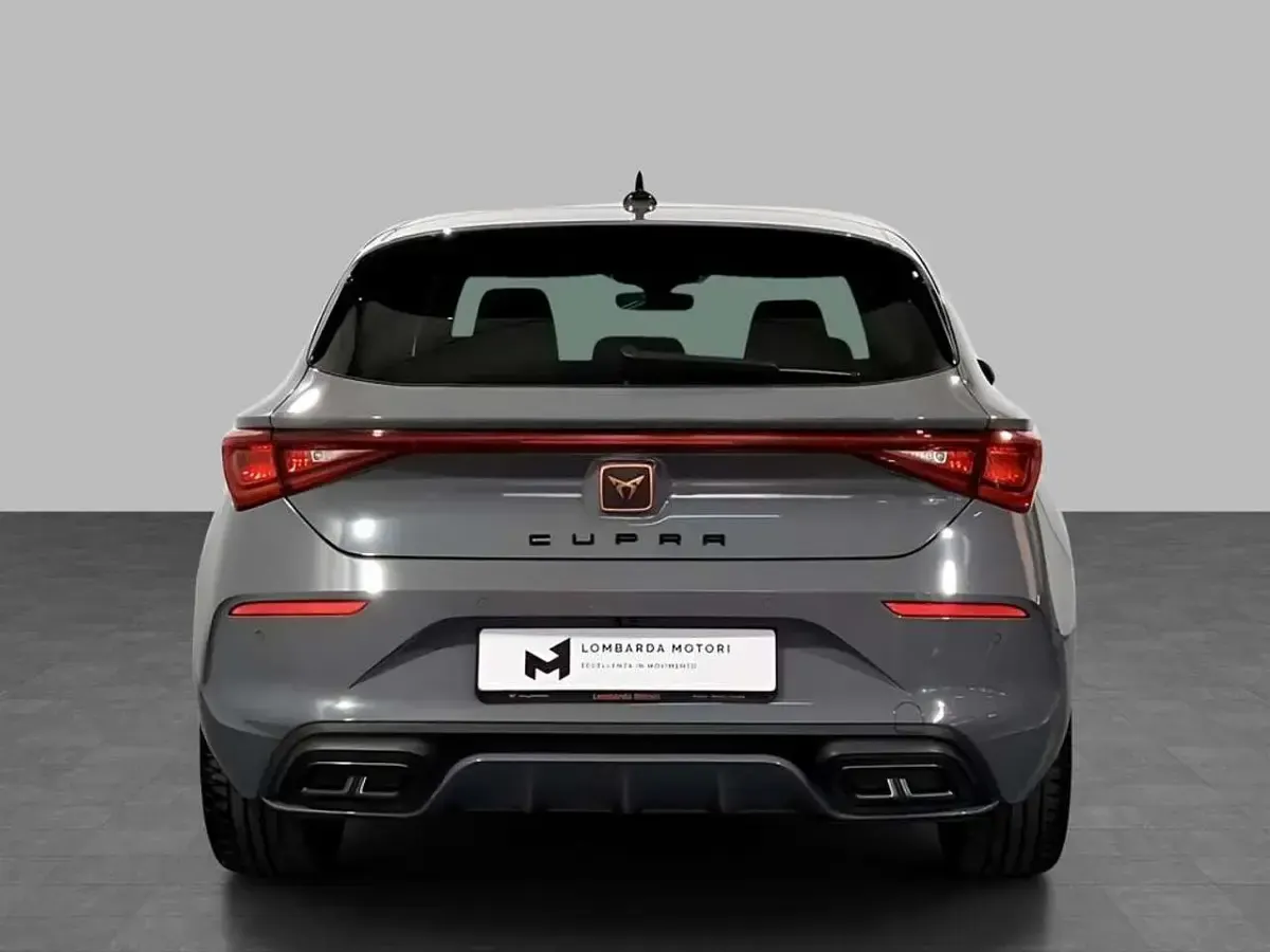Usata Cupra Leon 150 CV (110 kW) 2023 Grigio Berlina