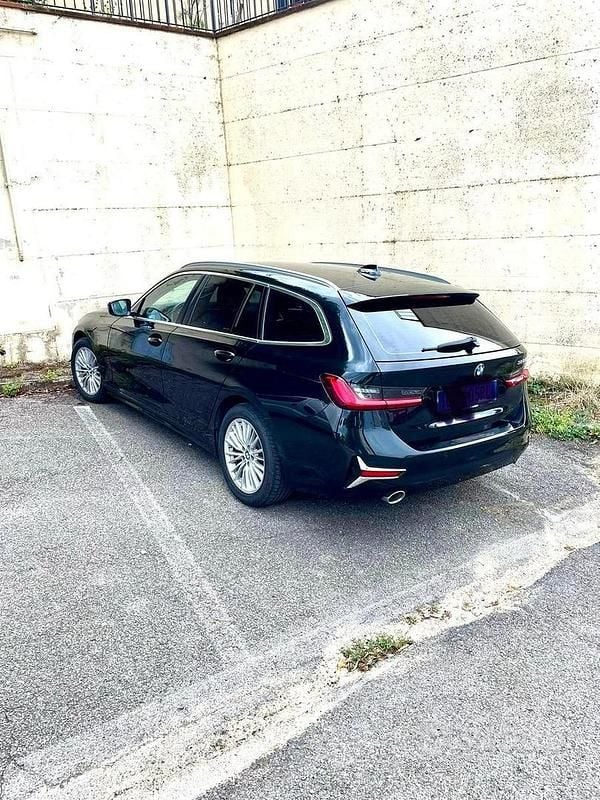 Usata BMW 320 Luxury Line 190 CV (139 kW) 2020 Nero Station wagon