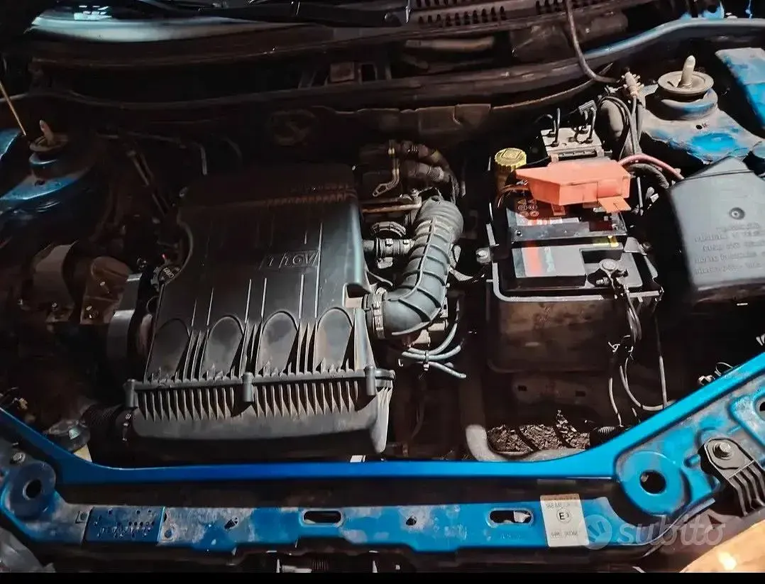 Usata Fiat Punto 80 CV (58 kW) 2001 Bluazzurro Utilitaria