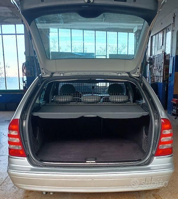 Usata Mercedes C200 Elegance 116 CV (85 kW) 2003 Grigio Station wagon