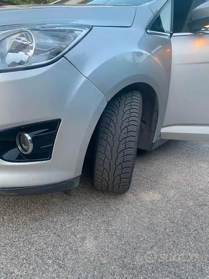 Usata Ford C-MAX 115 CV (84 kW) 2013 Grigio Monovolume