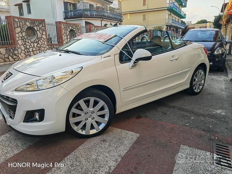 Usata Peugeot 207 CC Allure 119 CV (87 kW) 2011 Bianco Cabrio