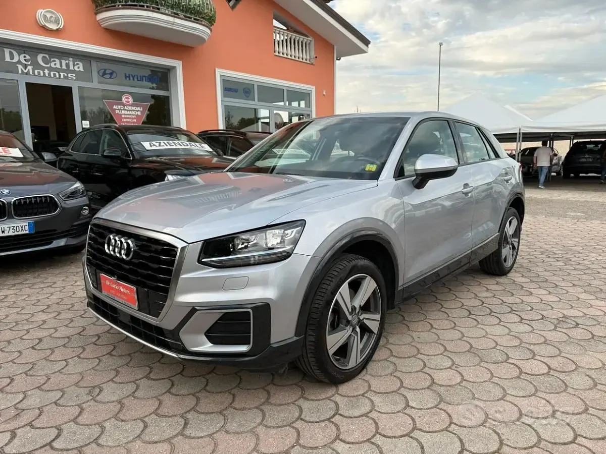 Usata Audi Q2 Design 116 CV (85 kW) 2018 Grigio SUV