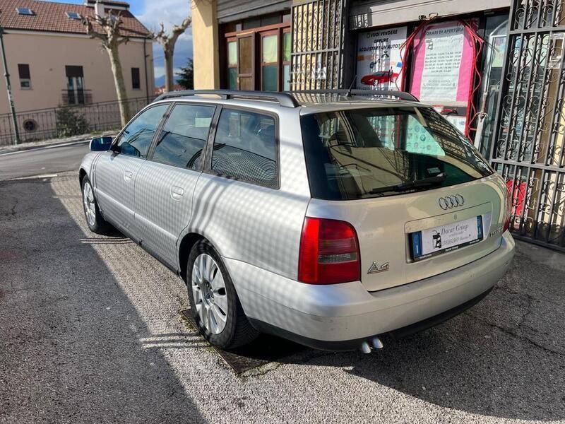 Usata Audi A4 116 CV (85 kW) 2001 Argento Station wagon
