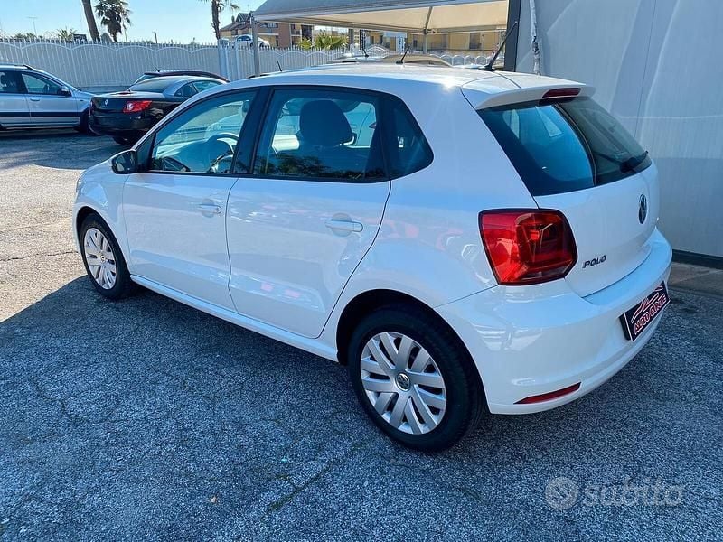 Usata VW Polo Trendline 75 CV (55 kW) 2014 Bianco Berlina