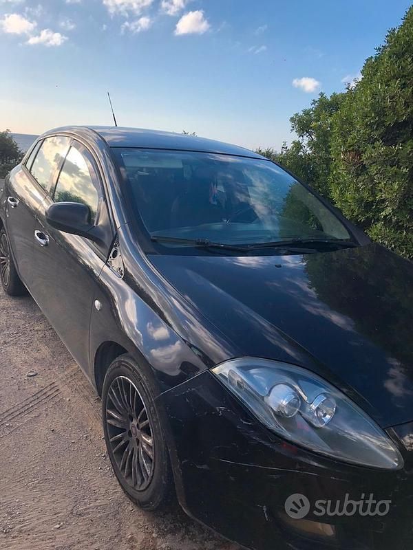 Nero Usata 2011 Fiat Bravo Due volumi | 500 € (Super prezzo) - Immagine 1/4