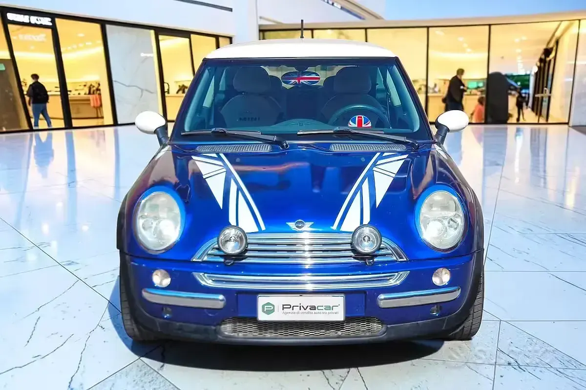 Begagnad Mini Cooper 116 HK (85 kW) 2003 Blå Halvkombi