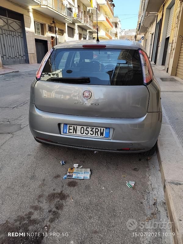 Usata Fiat Punto Easy 75 CV (55 kW) 2012 Grigio Utilitaria