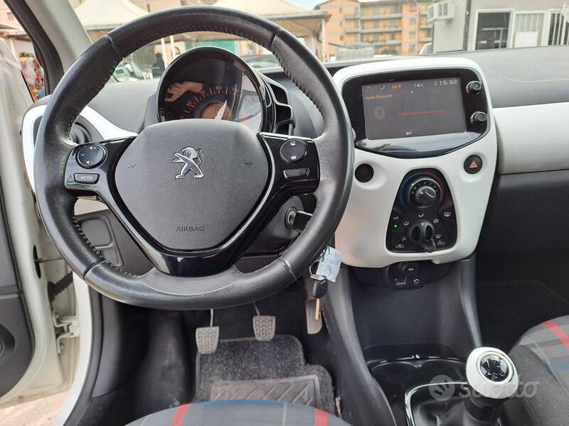 Usato 2014 Peugeot 108 1.2 Benzin 82 CV (6.900 €)