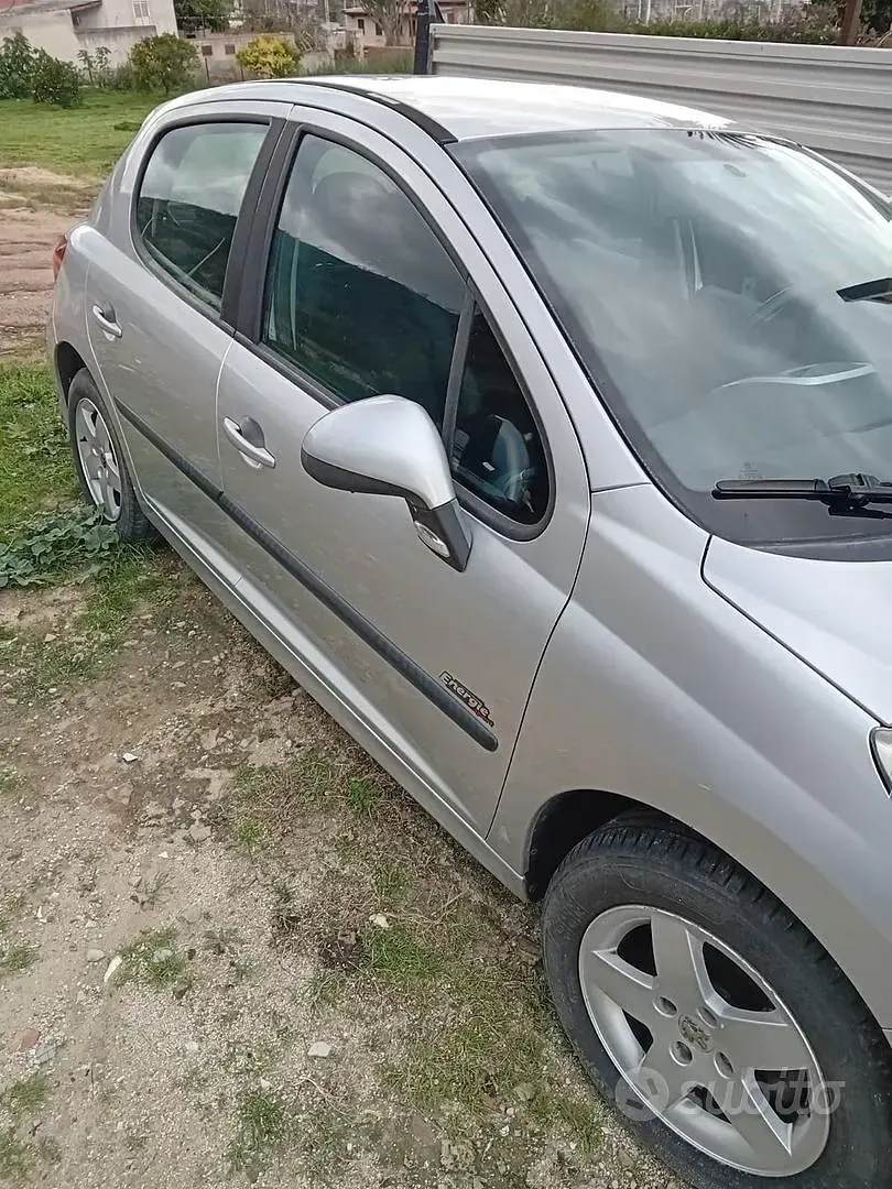 Usata Peugeot 207 73 CV (53 kW) 2009 Grigio Berlina