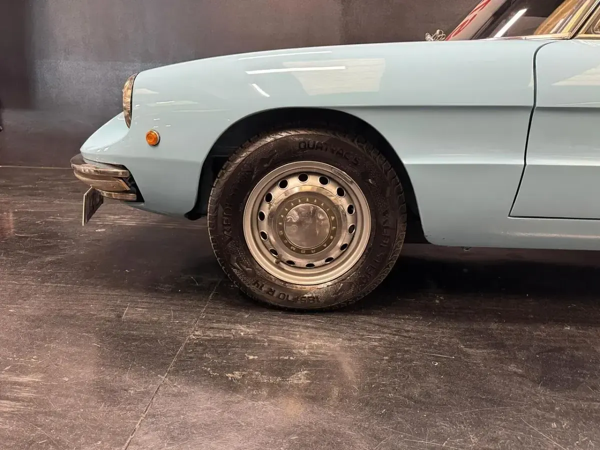 Usata Alfa Romeo Spider Veloce 118 CV (86 kW) 1969 Blu Cabrio
