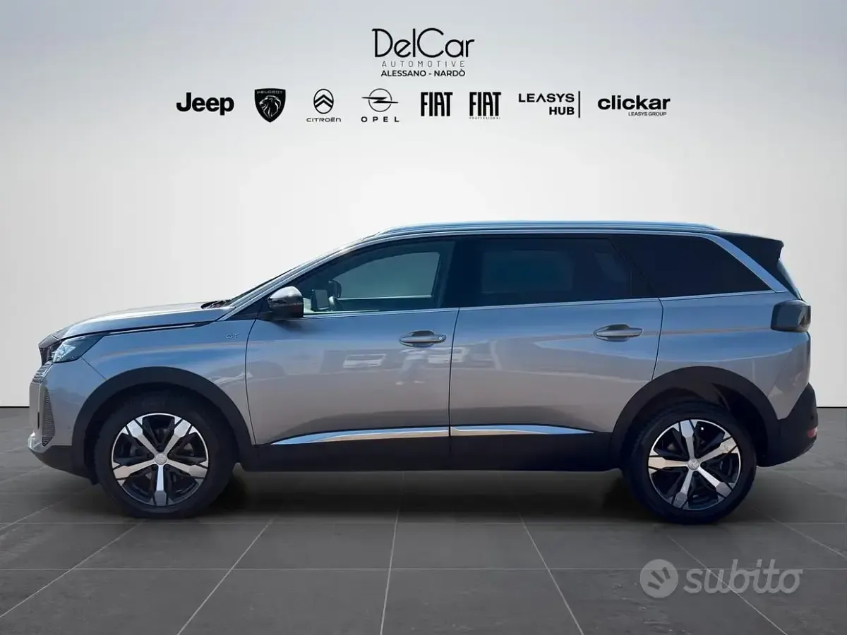 Usata Peugeot 5008 GT 131 CV (96 kW) 2023 Grigio SUV