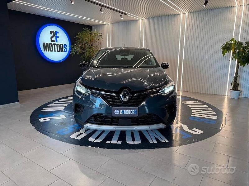 Gebraucht Renault Captur Intens 101 PS (74 kW) 2020 Grau SUV