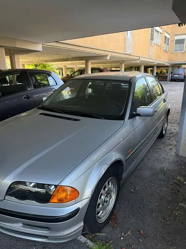 Usata BMW 316 105 CV (77 kW) 2001 Argento Berlina