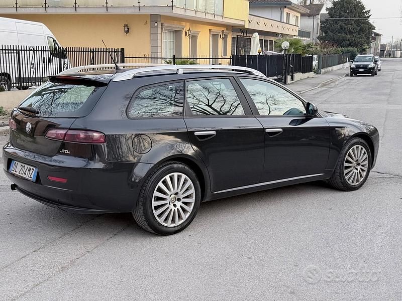Usata Alfa Romeo 159 Progression 149 CV (109 kW) 2007 Nero Station wagon