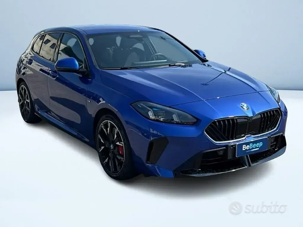 Usata BMW 118 M Sport 150 CV (110 kW) 2025 Blu metallizzato Utilitaria
