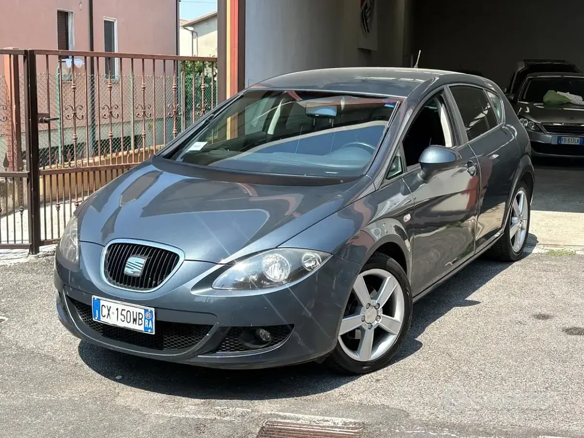 Usata Seat Leon 105 CV (77 kW) 2005 Utilitaria