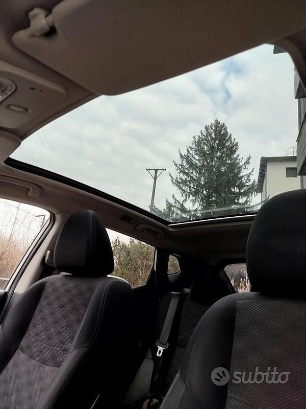 Usata Nissan Qashqai 130 CV (95 kW) 2016 Bianco SUV