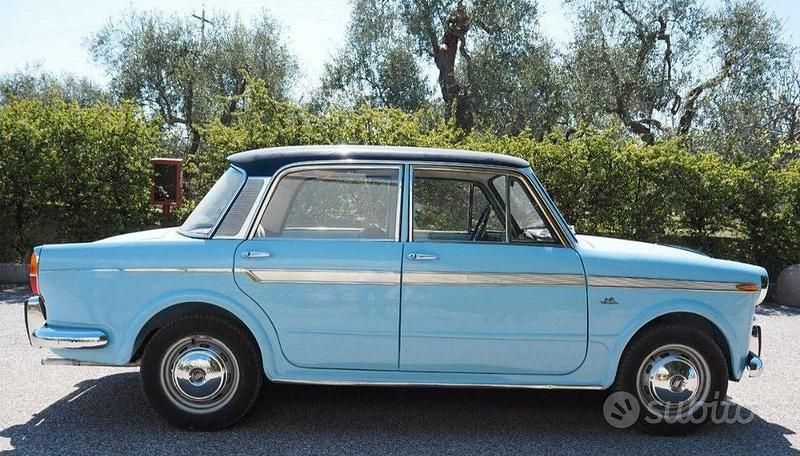 Usata Fiat 1200 1960 Blu Berlina