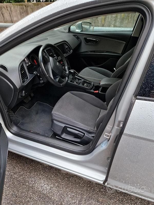 Usata Seat Leon 115 CV (84 kW) 2017 Grigio Station wagon