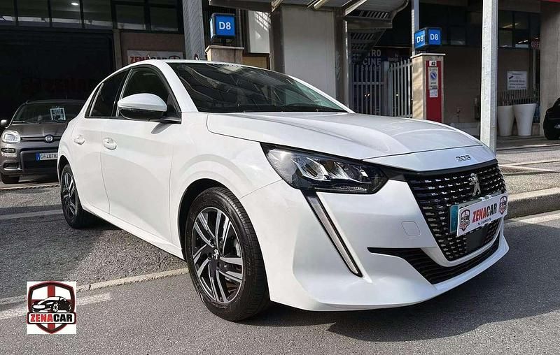 Usata Peugeot 208 Allure 101 CV (74 kW) 2021 White / b0nwp/b0mp0/ewp Utilitaria