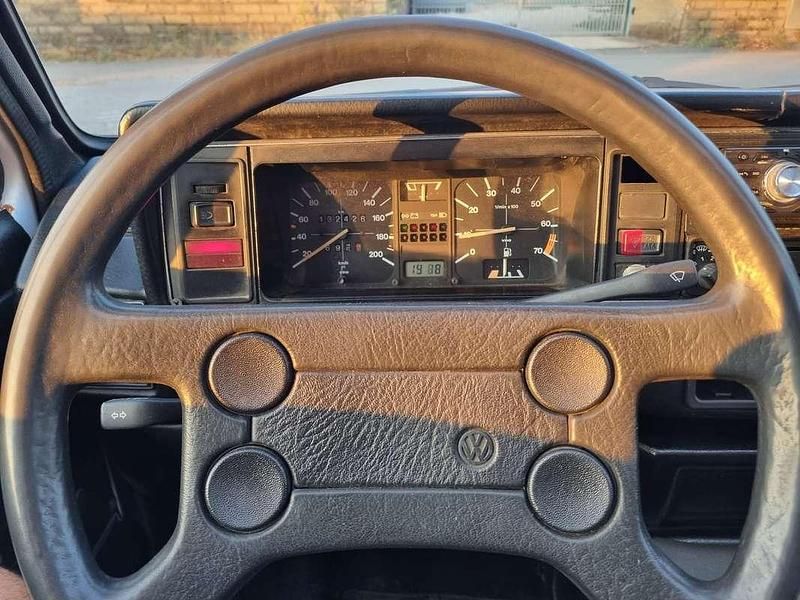 Usata VW Golf Cabriolet 60 CV (44 kW) 1984 Bianco Cabrio