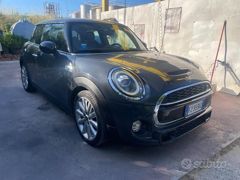 Usata Mini Cooper SD 169 CV (124 kW) 2019 Grigio Utilitaria