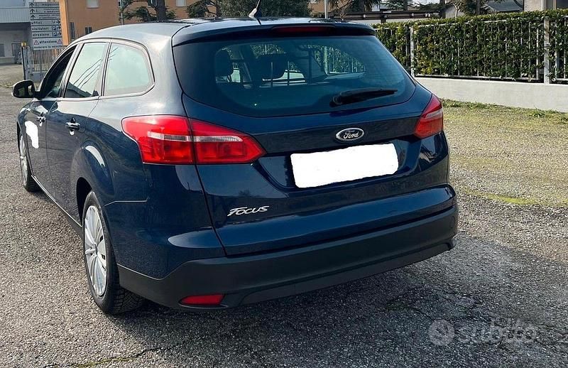 Usata Ford Focus S 95 CV (69 kW) 2017 Blu Station wagon
