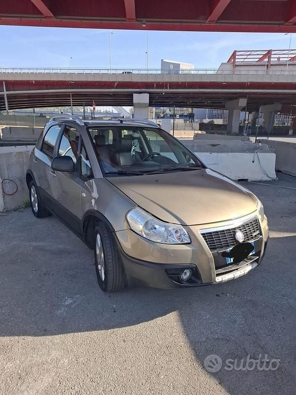 Usata Fiat Sedici 120 CV (88 kW) 2008 SUV