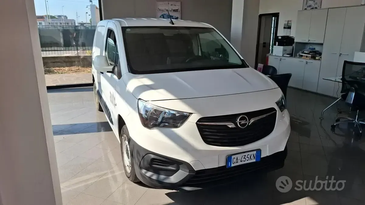 Usata Opel Combo Edition 102 CV (75 kW) 2020 Bianco Monovolume