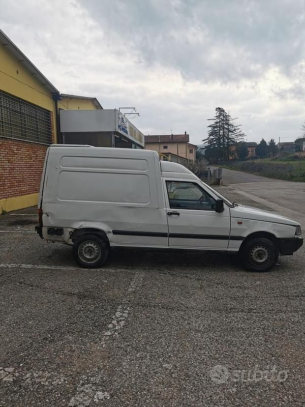 Usata Fiat Fiorino 63 CV (46 kW) 2000 Bianco Monovolume