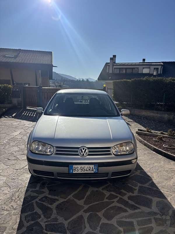 Usata VW Golf IV 75 CV (55 kW) 2001 Berlina